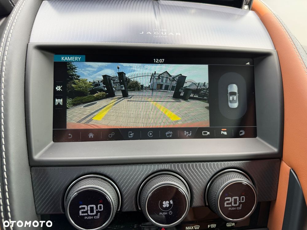 Jaguar F-Type P450 AWD R-Dynamic - 28