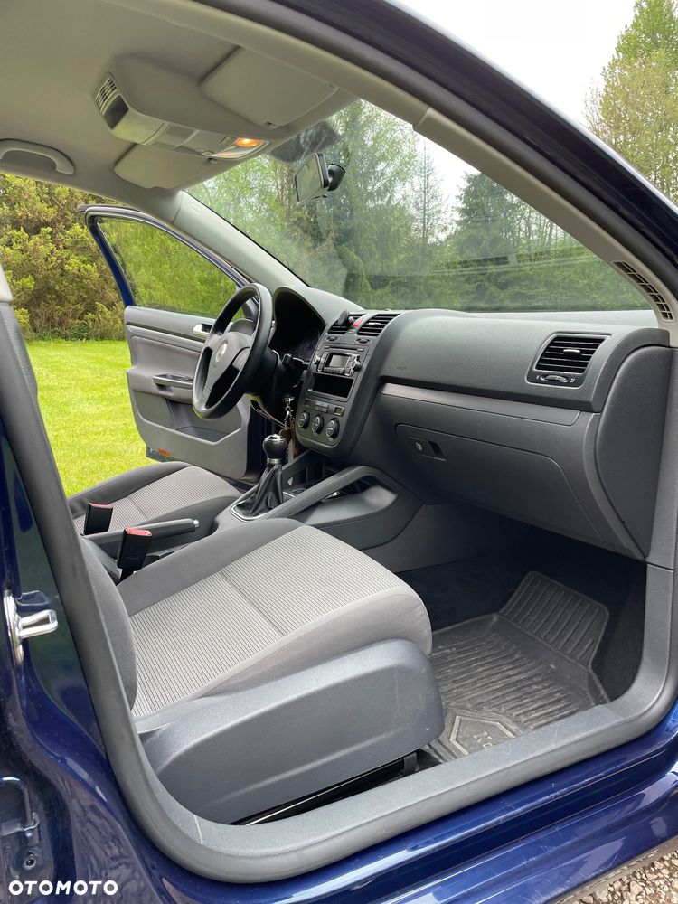 Volkswagen Golf 1.6 Comfortline - 10