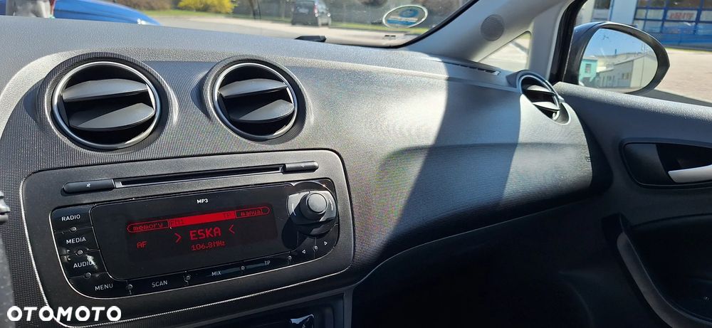 Seat Ibiza SC 1.4 16V Sport - 18