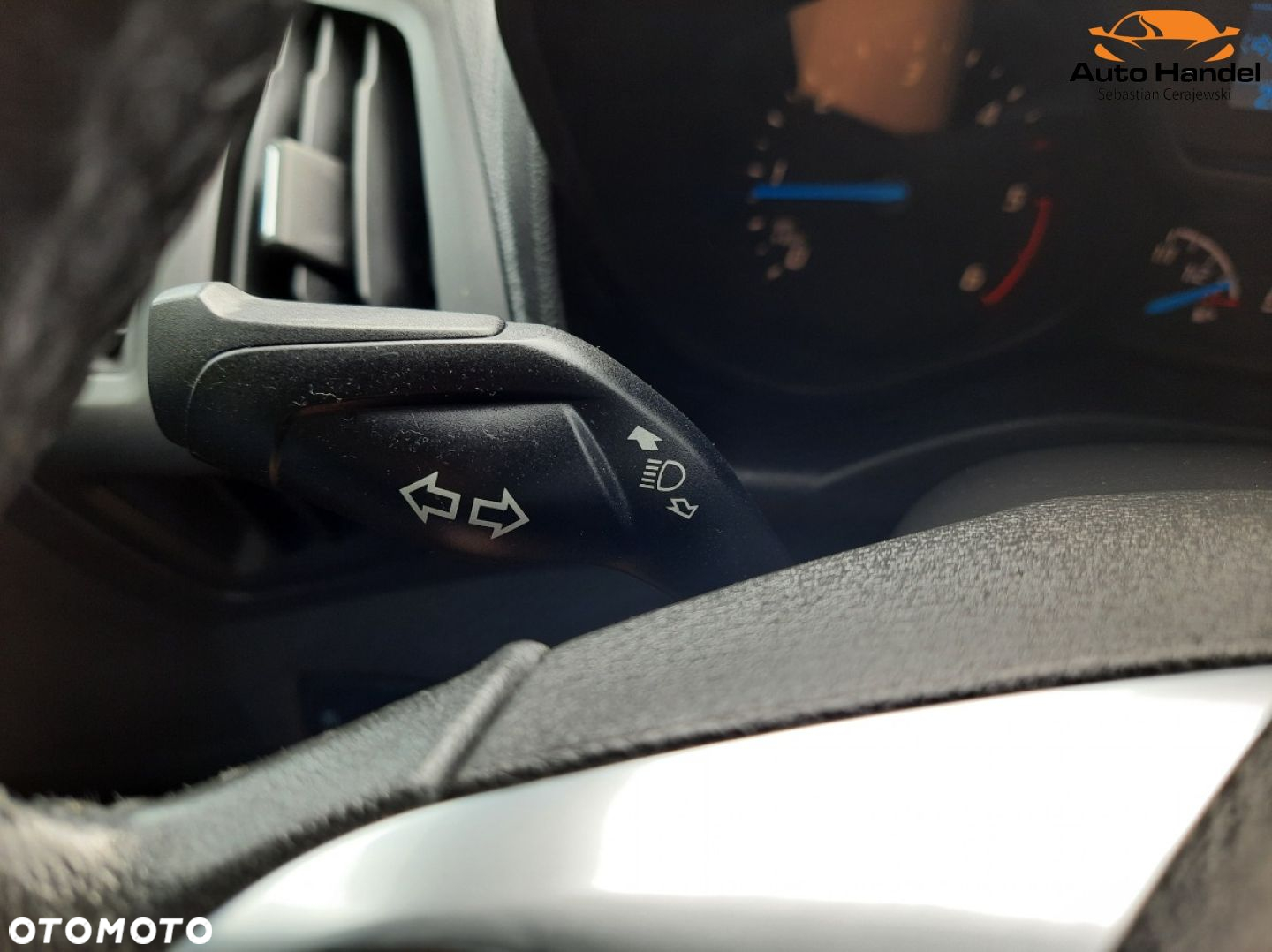 Ford Tourneo Connect Grand - 20