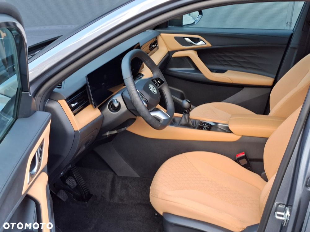 MG HS 1.5 T-GDI Excite - 11