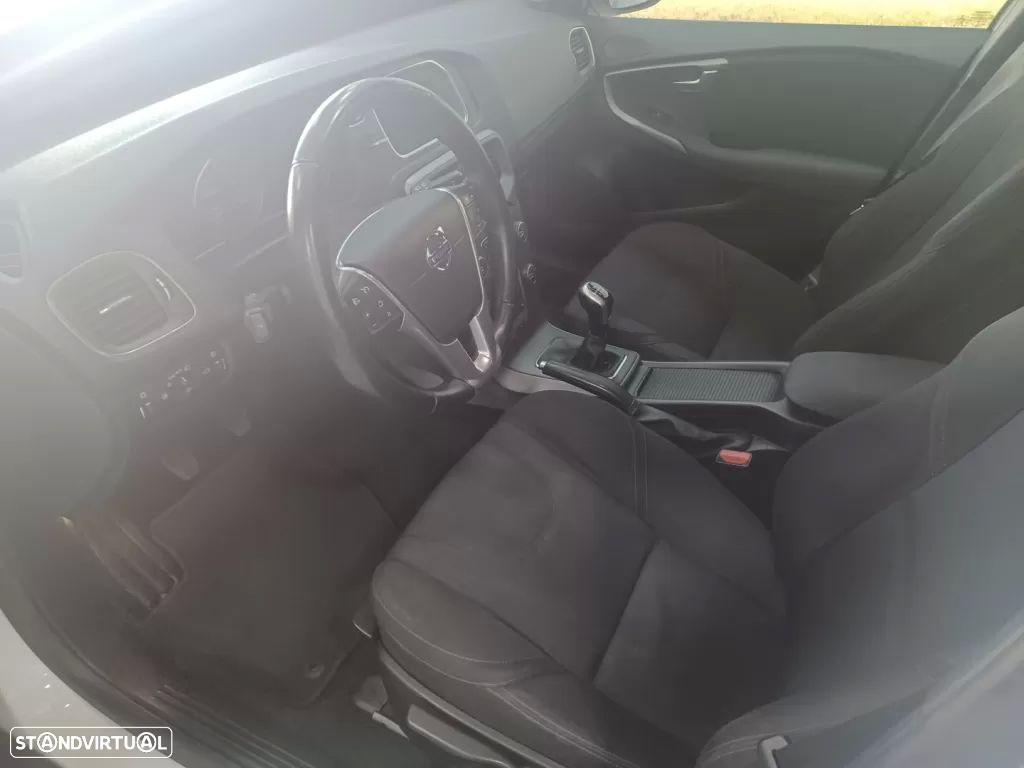 Volvo V40 Cross Country 2.0 D2 Kinetic - 11