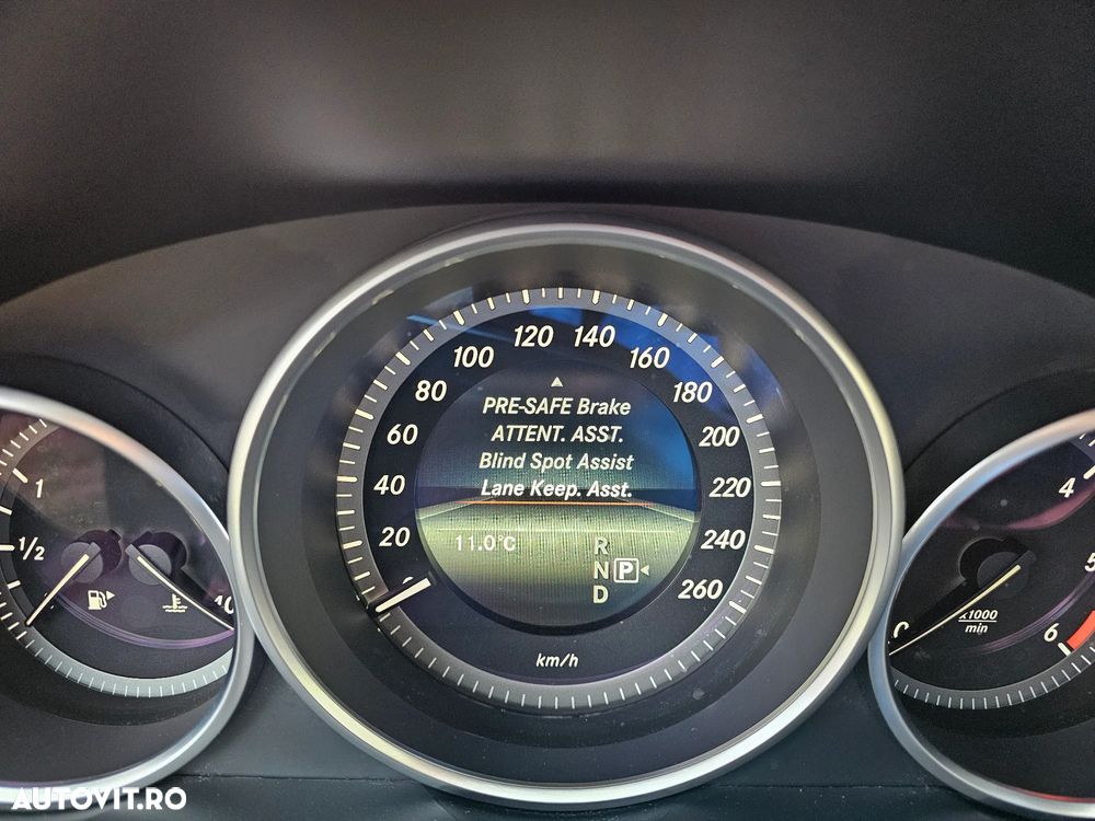 Mercedes-Benz E 220 CDI 7G-TRONIC Elegance - 12