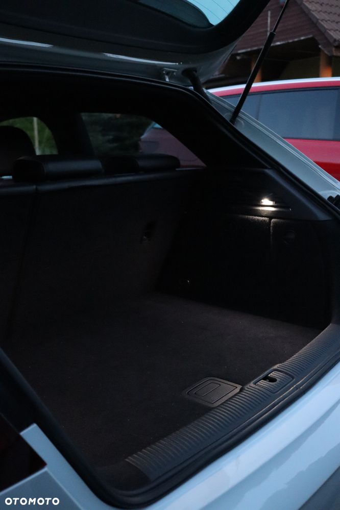 Audi A3 3-drzwiowe 2.0 TDI clean diesel Ambition - 27