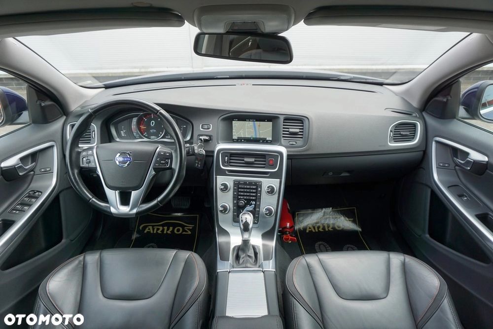 Volvo V60 D4 Drive-E Ocean Race - 2