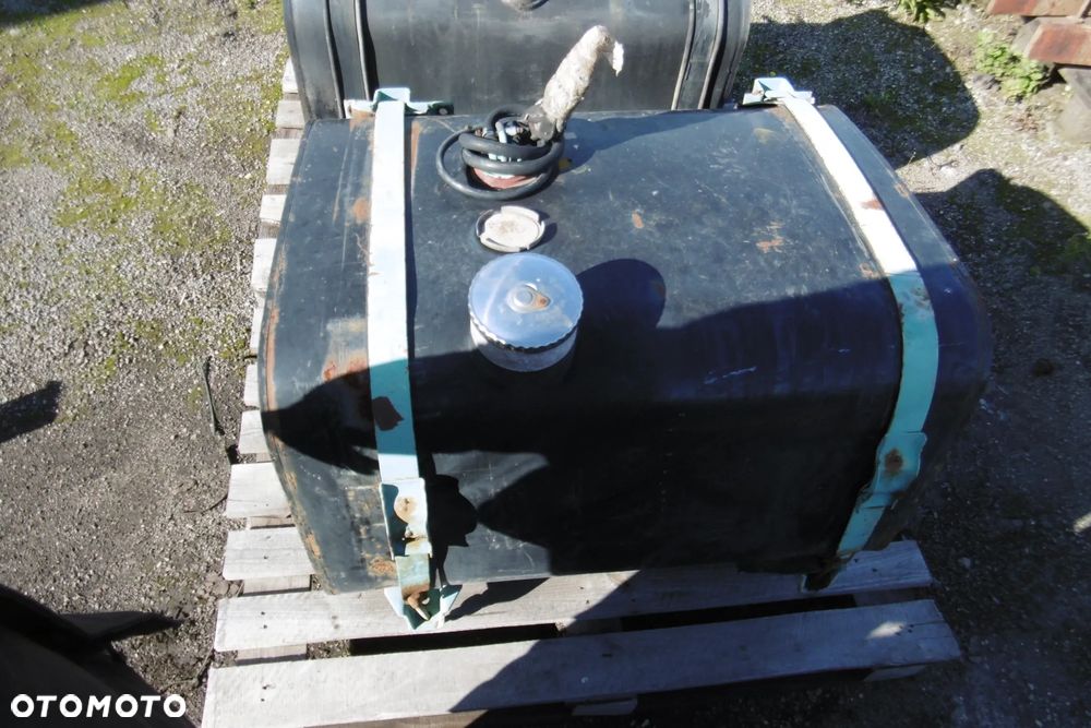 Zbiornik paliwa Man F2000 Tga F90 6x4 8x4 6x6 - 4