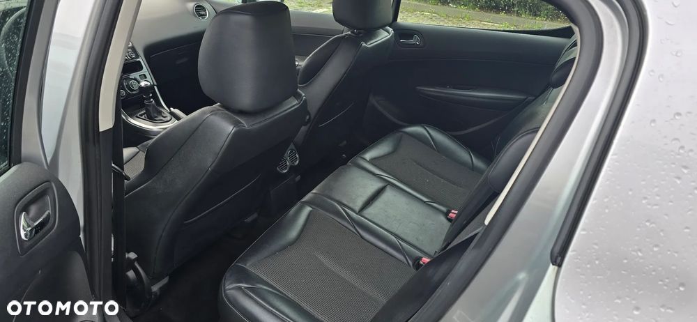 Peugeot 308 1.6 HDi Premium - 7