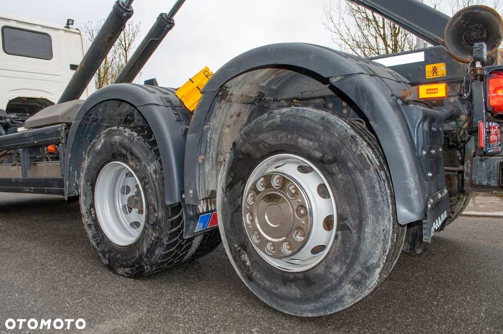 Scania G440 6x2 Hakowiec MEILLER / Oś skrętna podnoszona  / Euro 5/ - 16