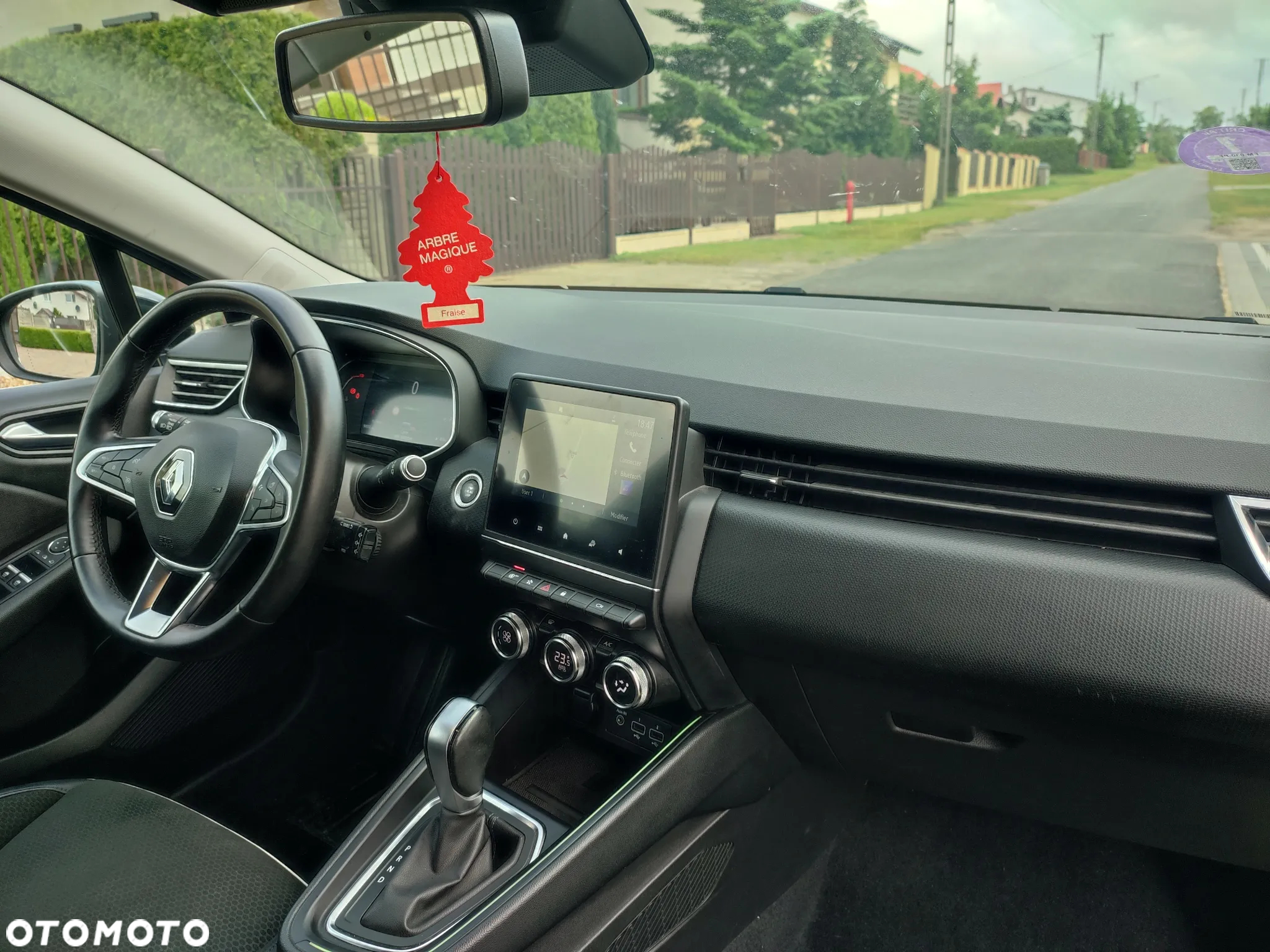 Renault Clio - 25