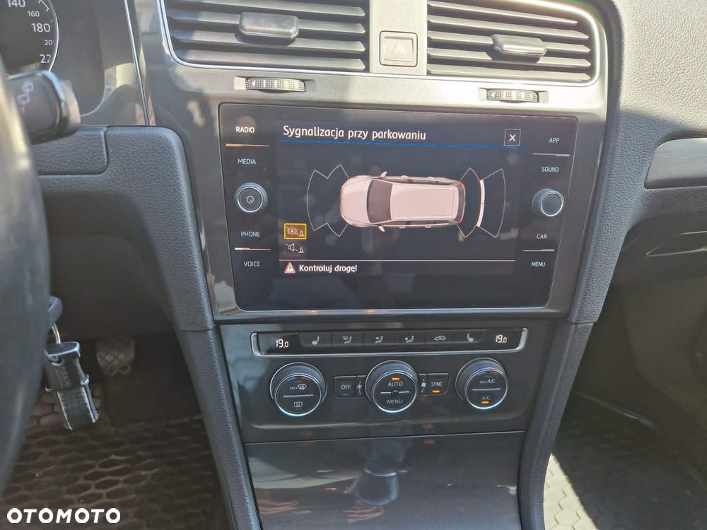 Volkswagen Golf 1.4 TSI BMT Comfortline - 3
