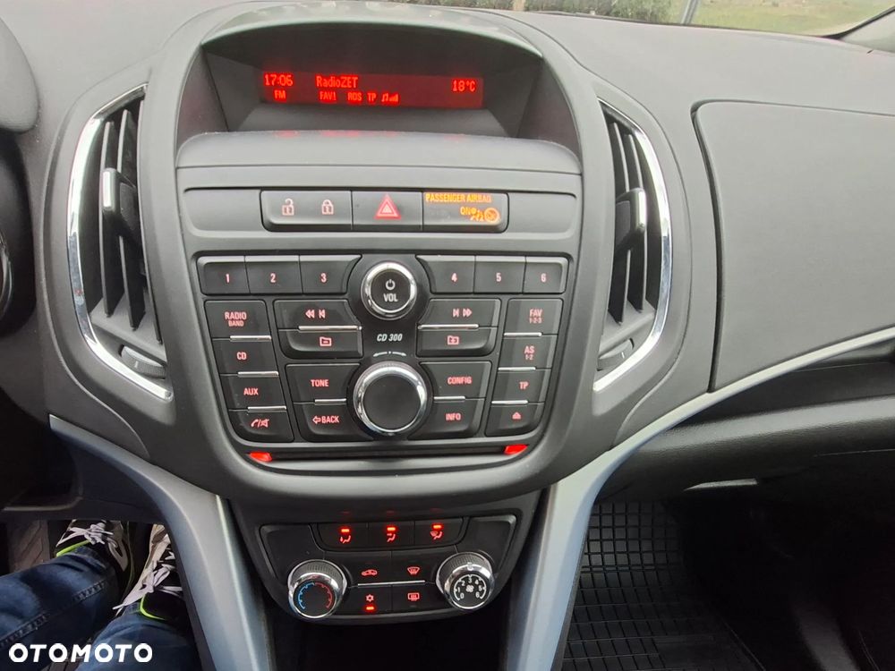 Opel Zafira 1.4 Turbo (ecoFLEX) Start/Stop Active - 15