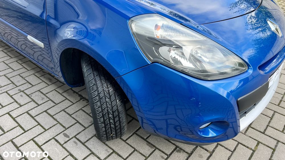 Renault Clio 1.2 16V 75 Collection - 24