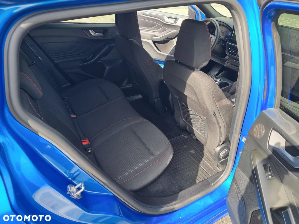 Ford Focus 1.5 EcoBlue STart-Stopp-System ST-LINE - 12