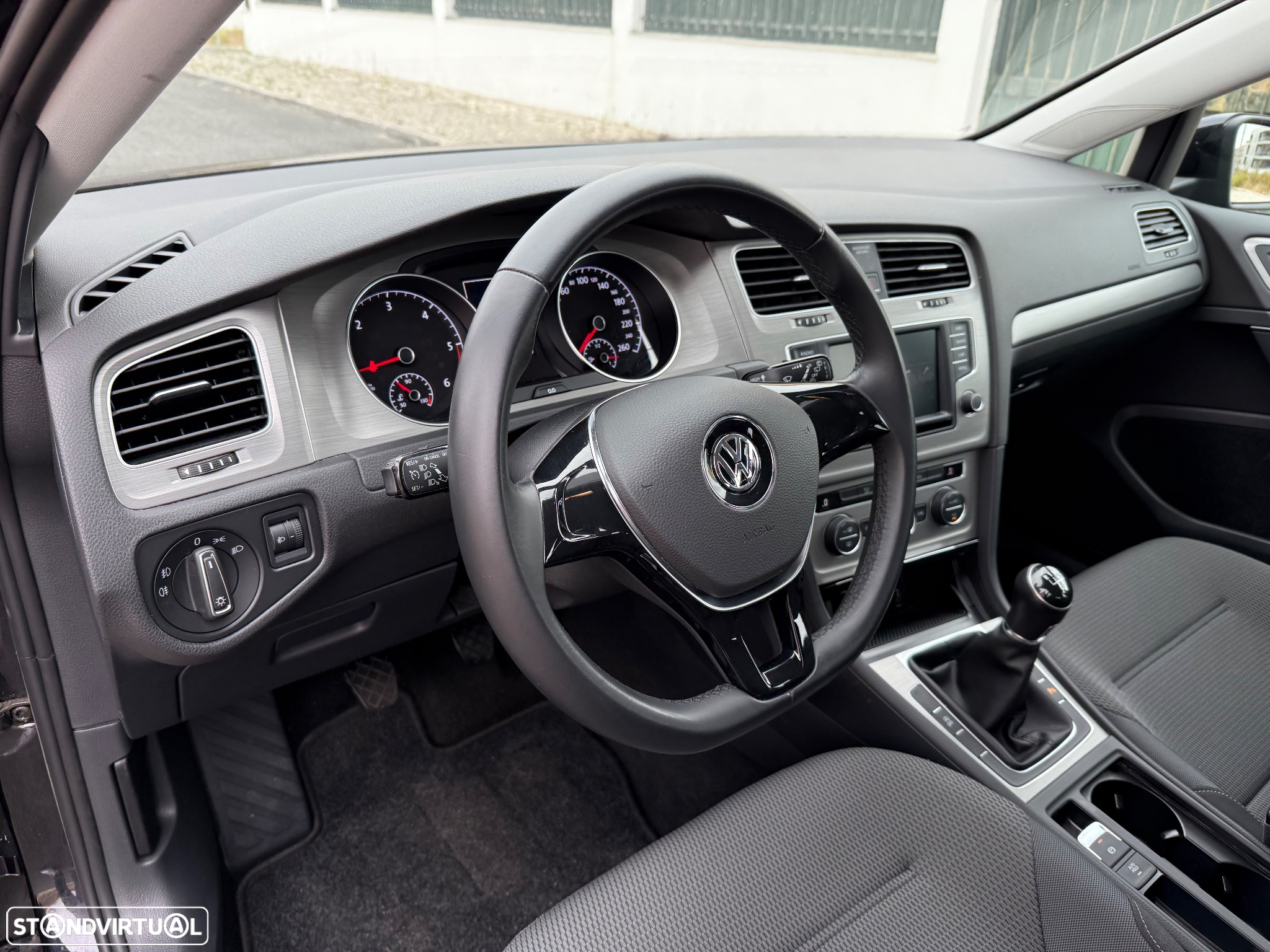 VW Golf 1.6 TDi BlueMotion Confortline - 12