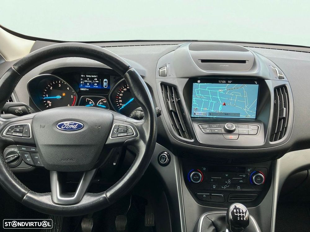 Ford Kuga 1.5 TDCi EcoBlue Titanium - 10