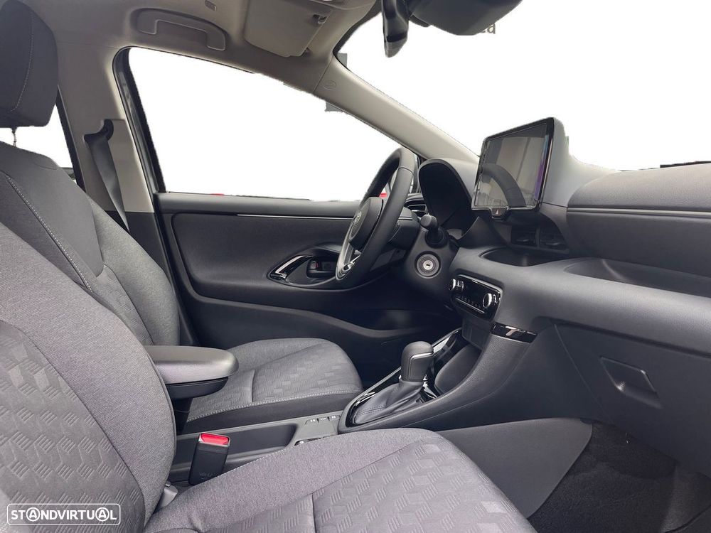 Toyota Yaris - 7