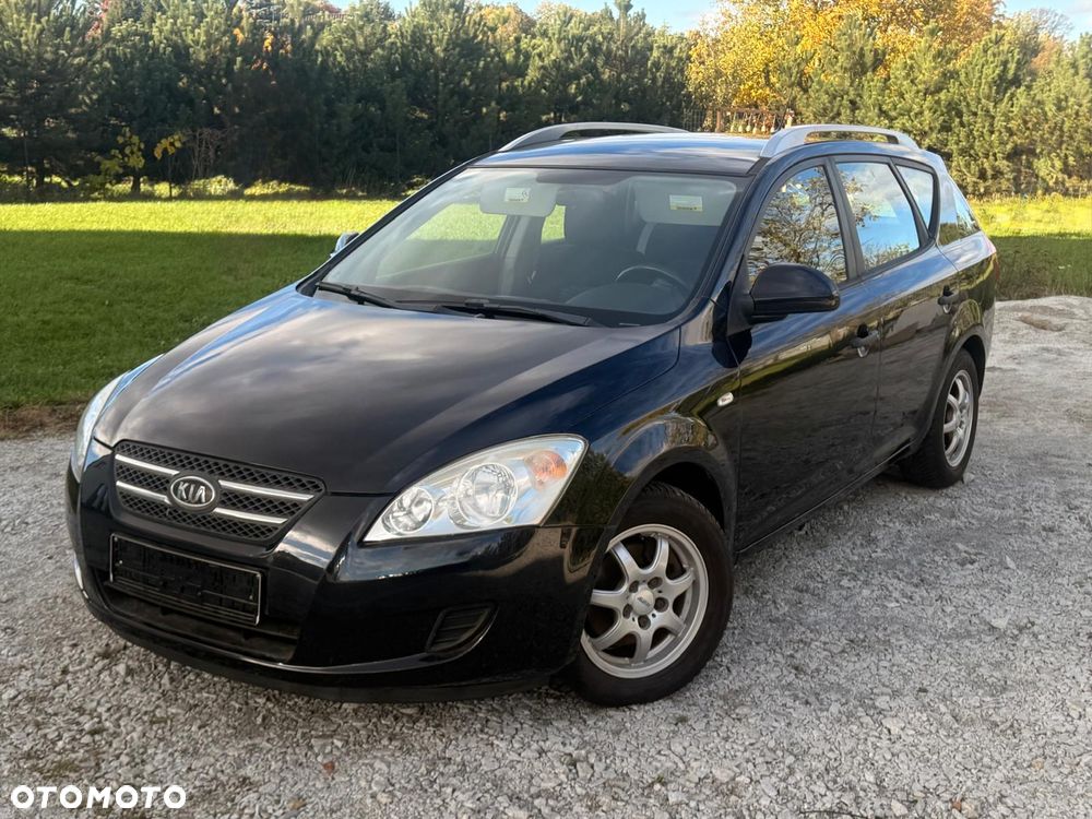 Kia Ceed - 1