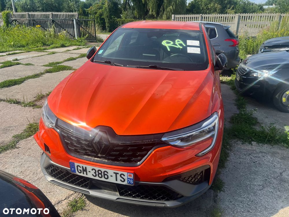 Renault Arkana E-TECH 145 R.S.LINE - 11