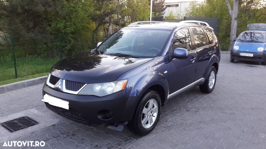 Dezmembrari Mitsubishi Outlander 2.0 - 1