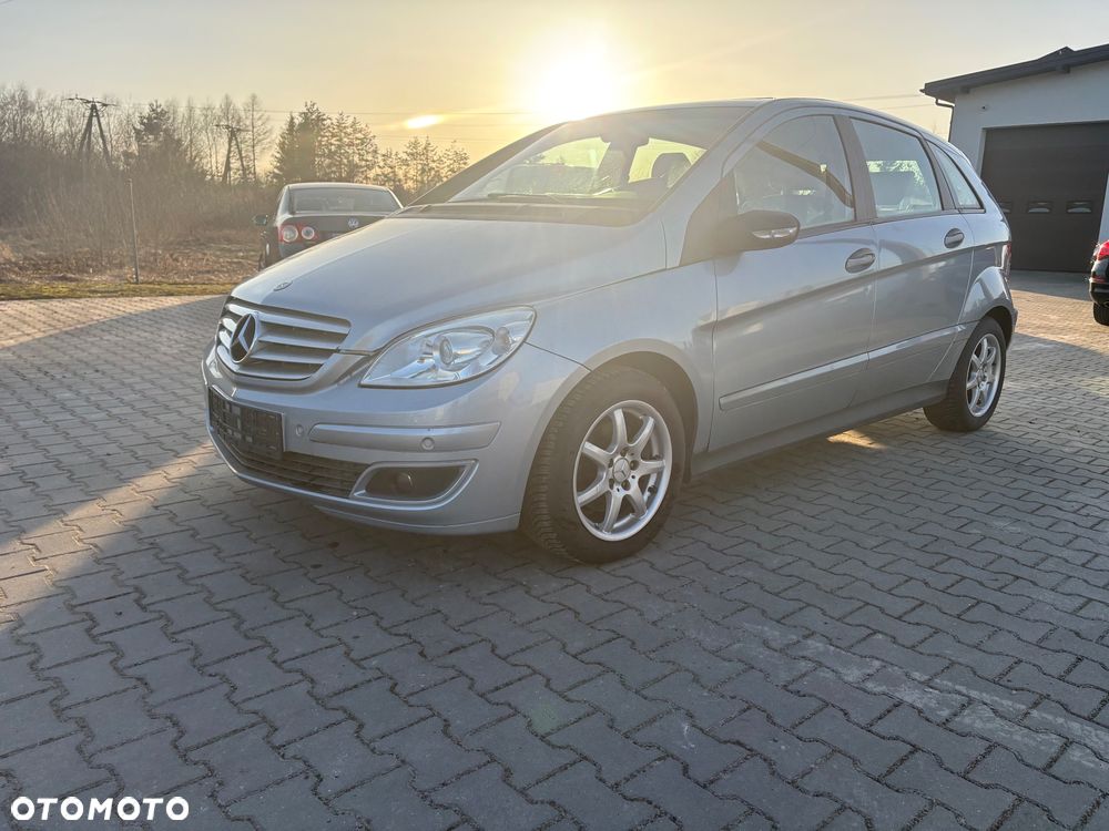 Mercedes-Benz Klasa B 180 CDI Autotronic - 1