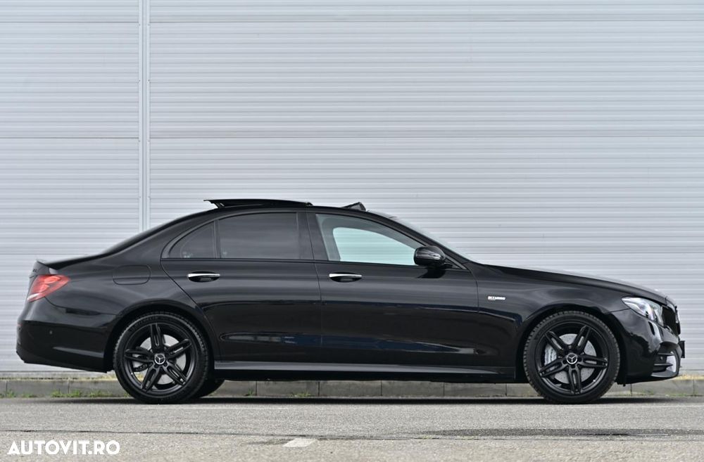 Mercedes-Benz E - 15