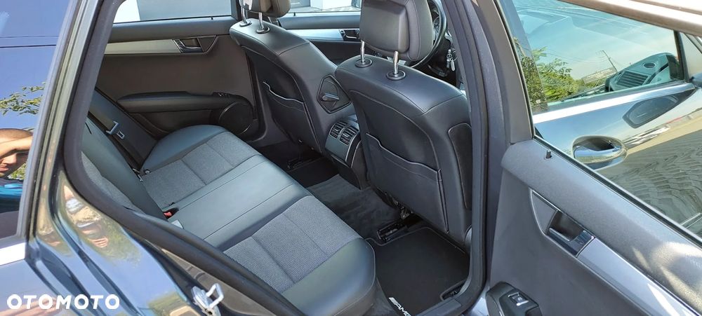 Mercedes-Benz Klasa C - 37