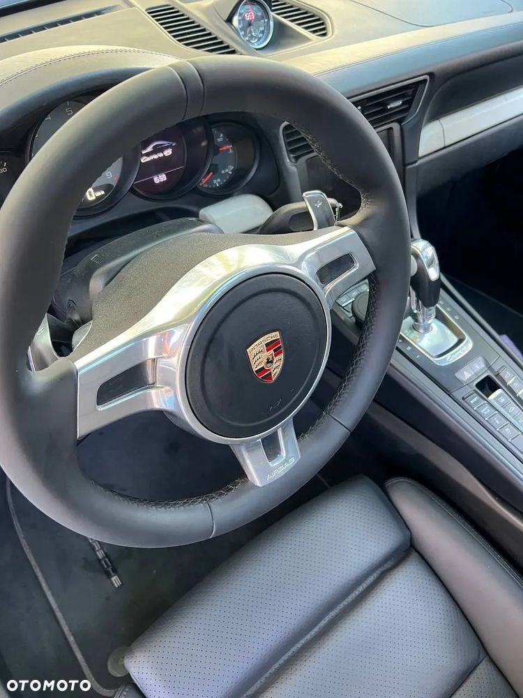 Porsche 911 Carrera 4S PDK - 18