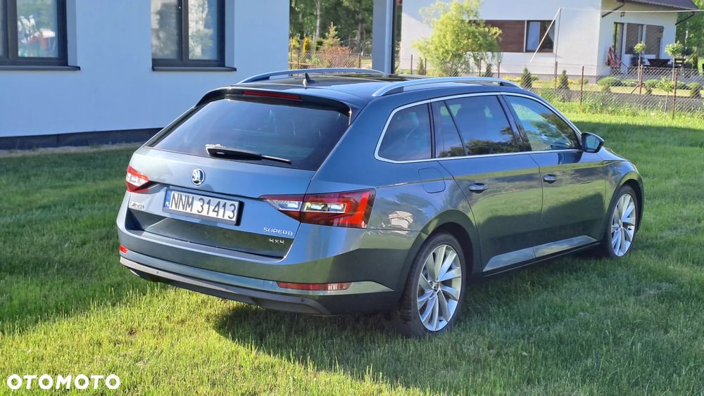Skoda Superb 2.0 TDI 4x4 DSG Premium Edition - 8