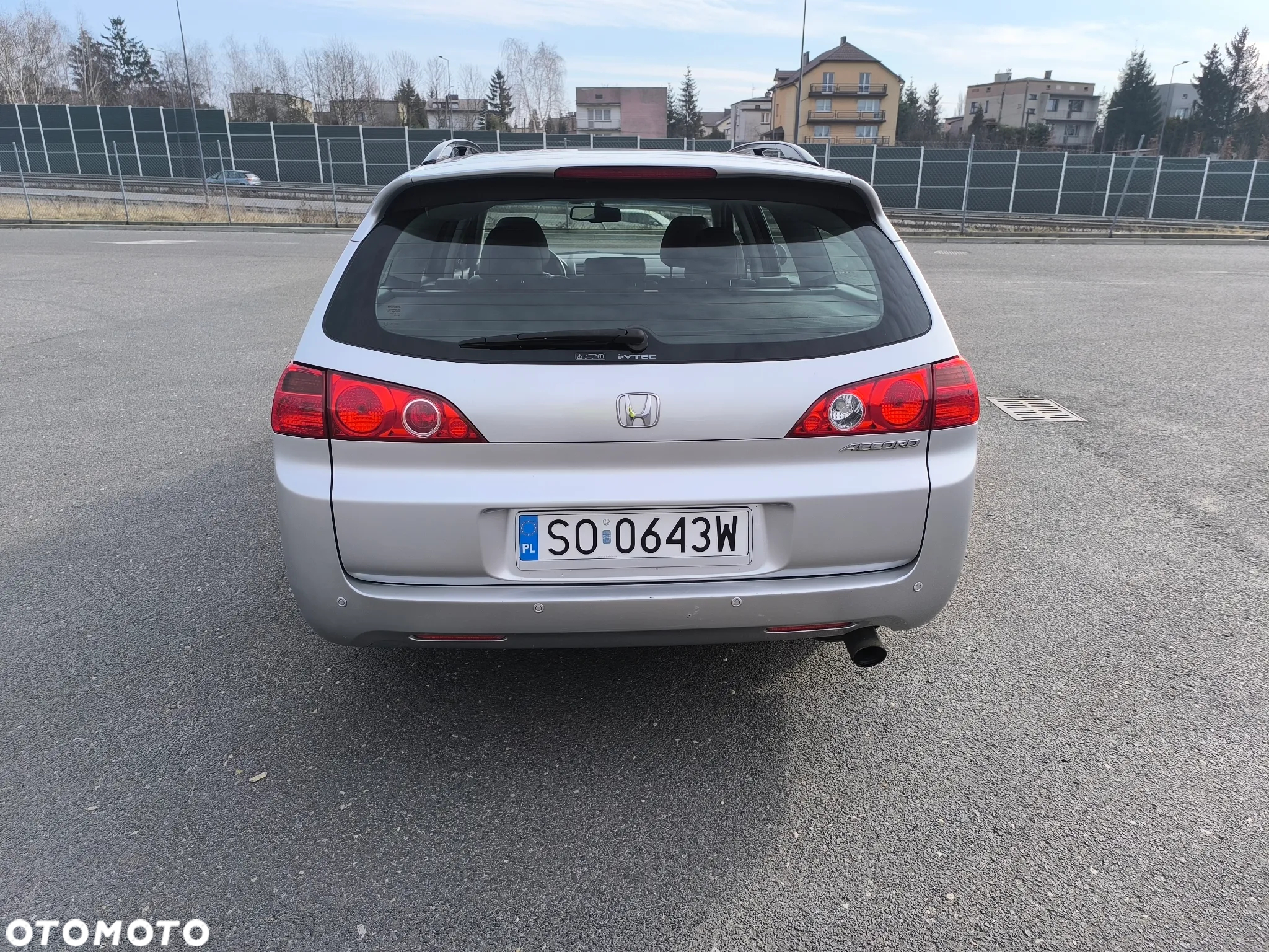 Honda Accord 2.0 Executive - 17
