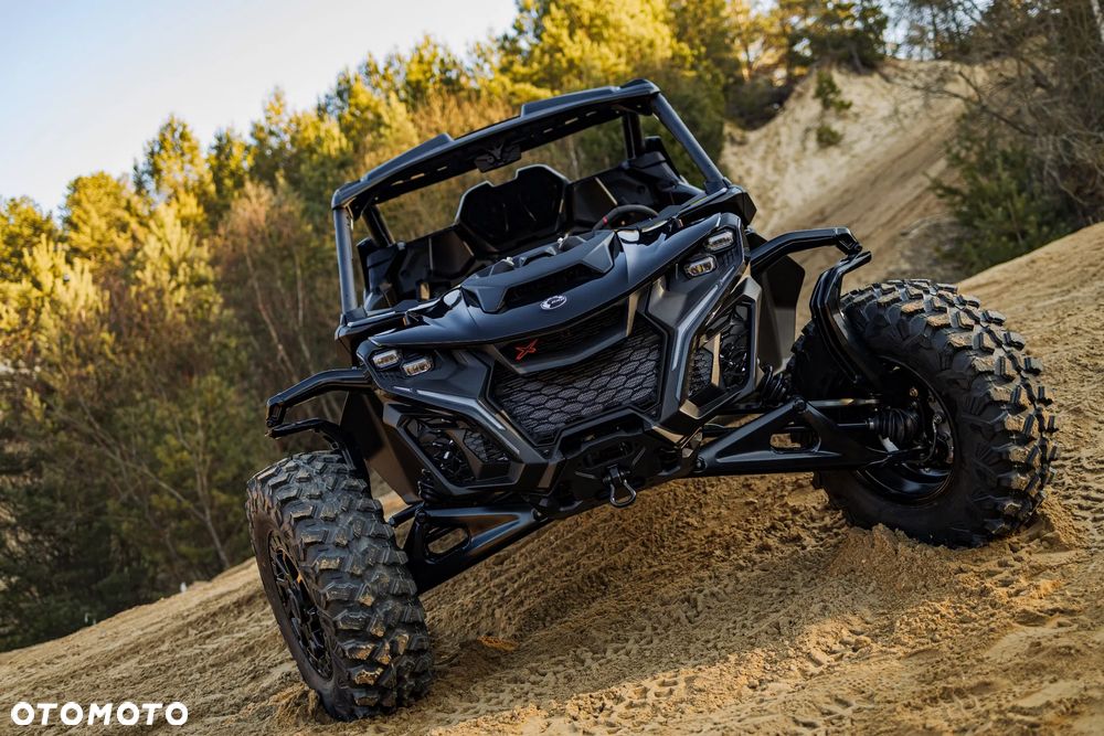 Can-Am Maverick - 17