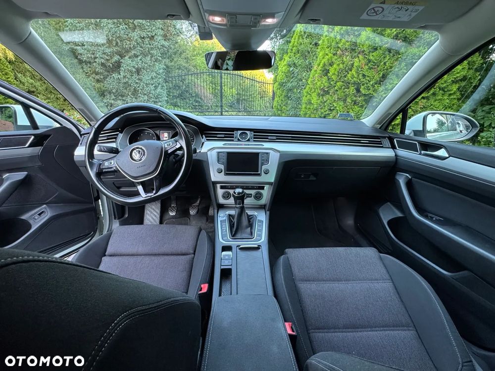 Volkswagen Passat 1.8 TSI BMT Comfortline - 14