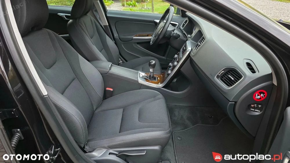 Volvo S60 2.0T Momentum - 26
