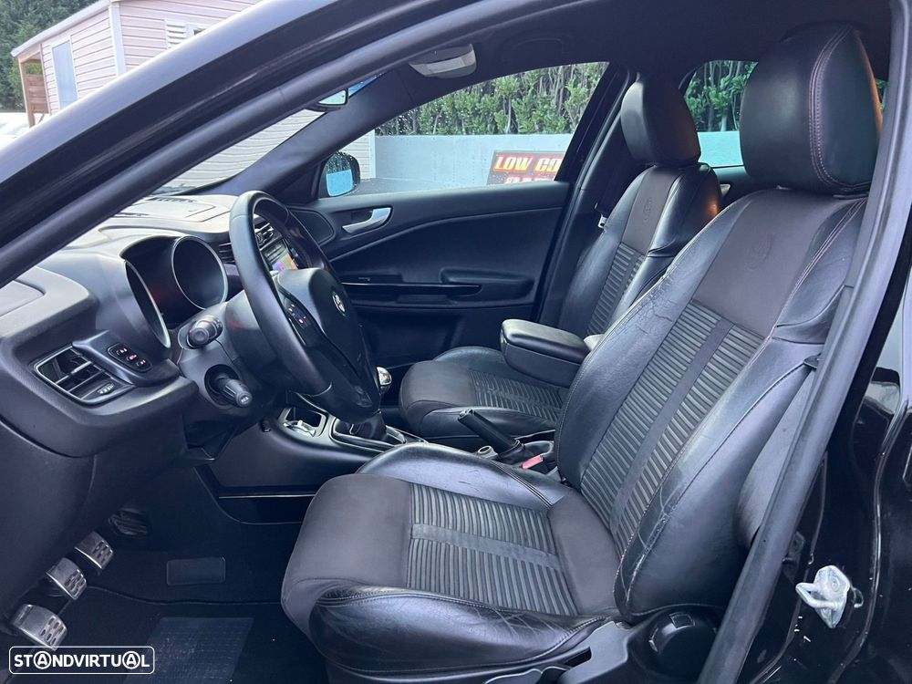 Alfa Romeo Giulietta 1.6 JTDm Distinctive - 5