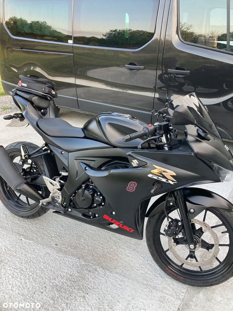 Suzuki GSX-R - 3
