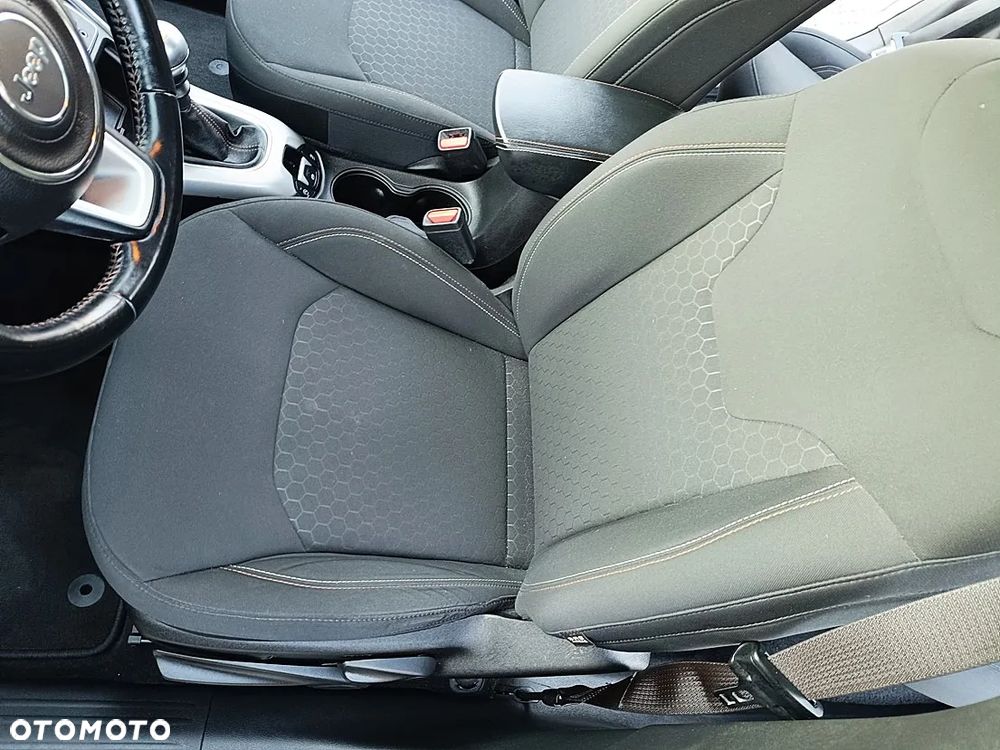 Jeep Compass 1.3 TMair Longitude FWD S&S - 16