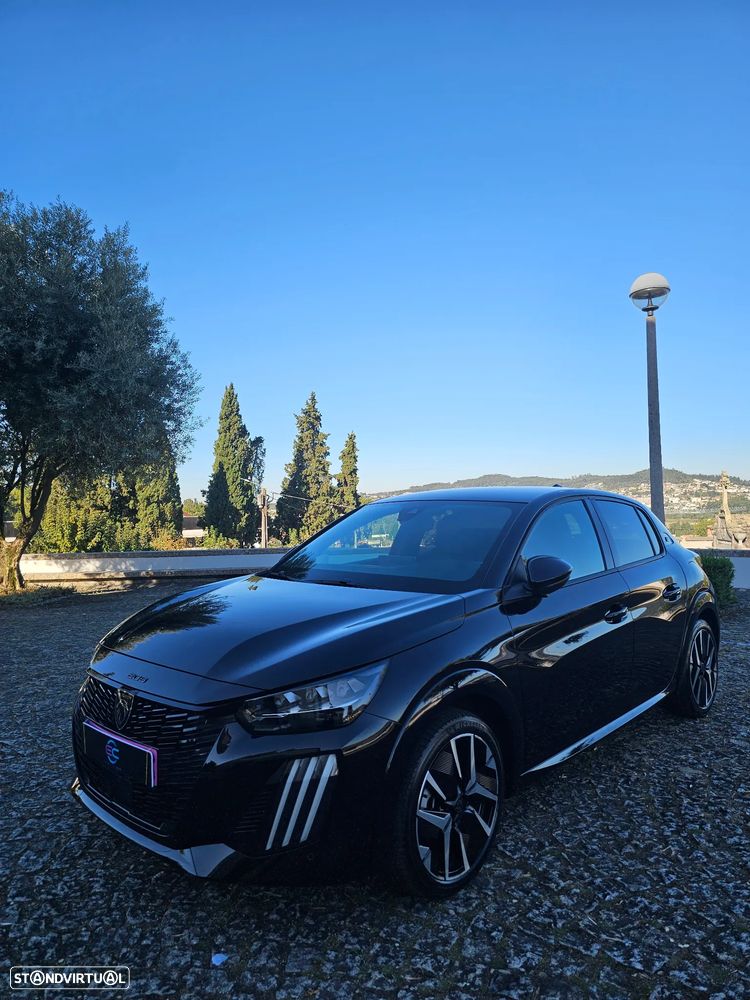 Peugeot e-208 GT - 4