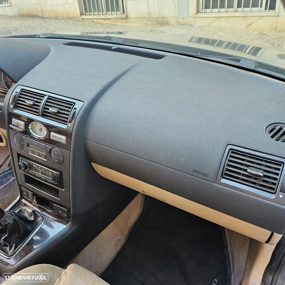 Ford Mondeo SW 2.0 TDCi Ghia - 18