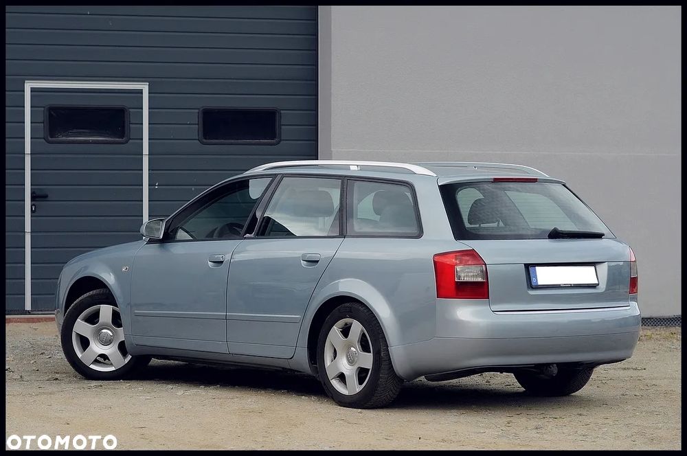 Audi A4 Avant - 22