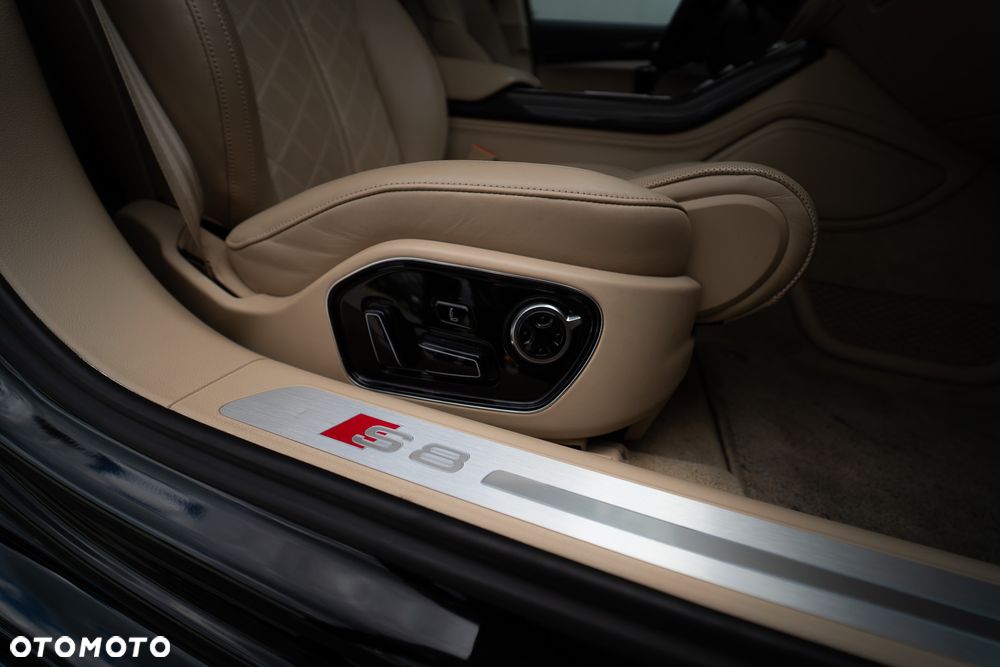 Audi S8 4.0 TFSI Quattro - 23