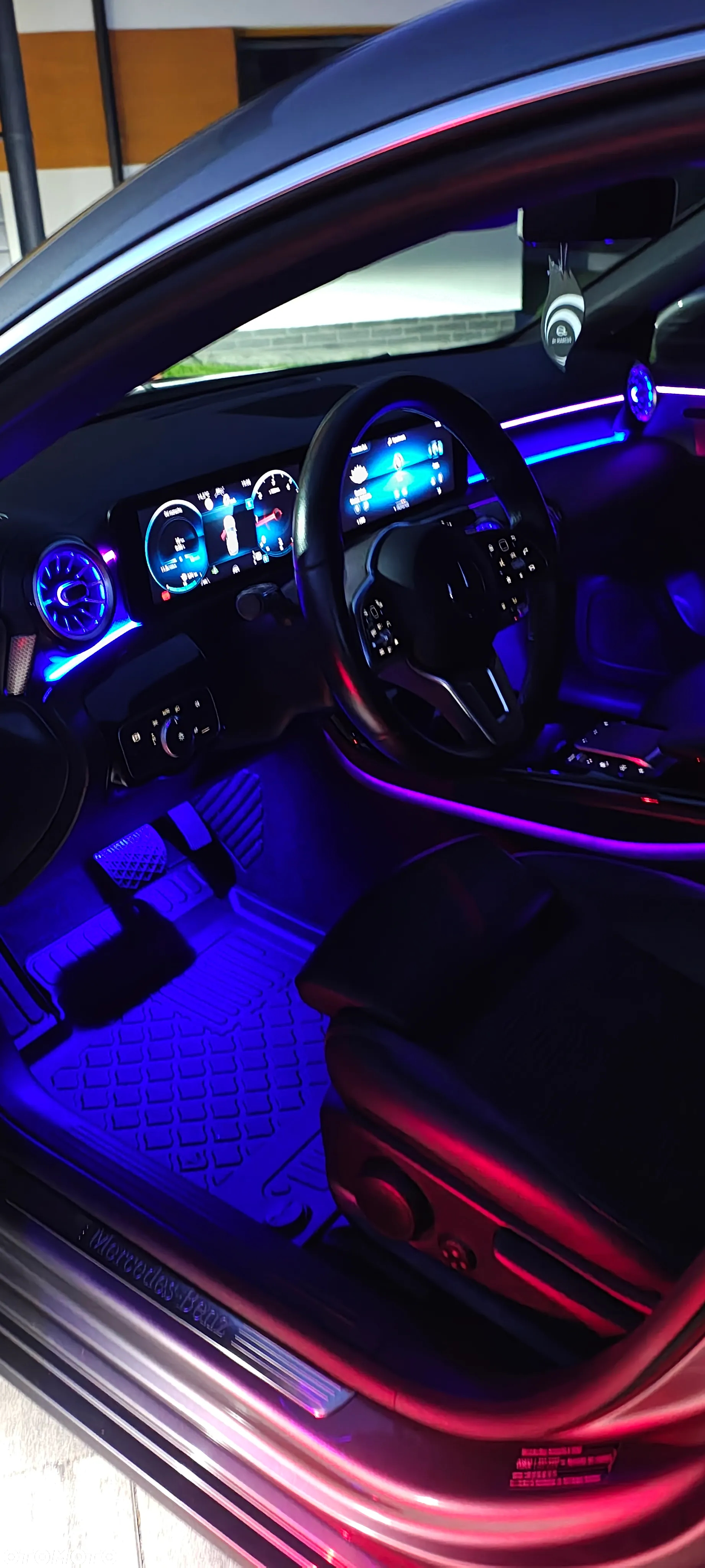 Mercedes-Benz CLA 200 d Shooting Brake 8G-DCT Special Edition - 18
