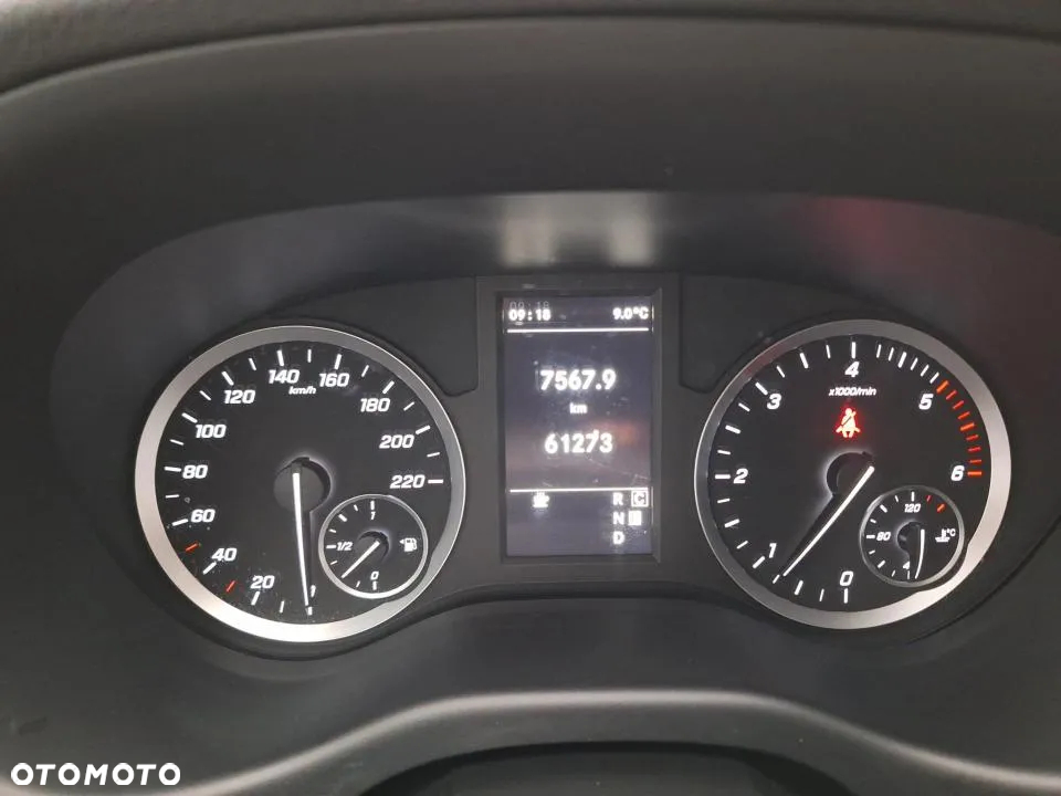 Mercedes-Benz Vito - 22