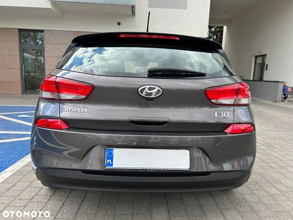 Hyundai i30 1.4 Classic + - 22