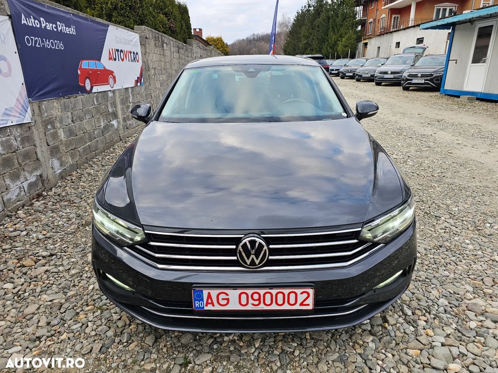 Volkswagen Passat - 14