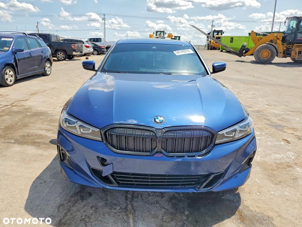 BMW Seria 3 330i xDrive Advantage sport - 9