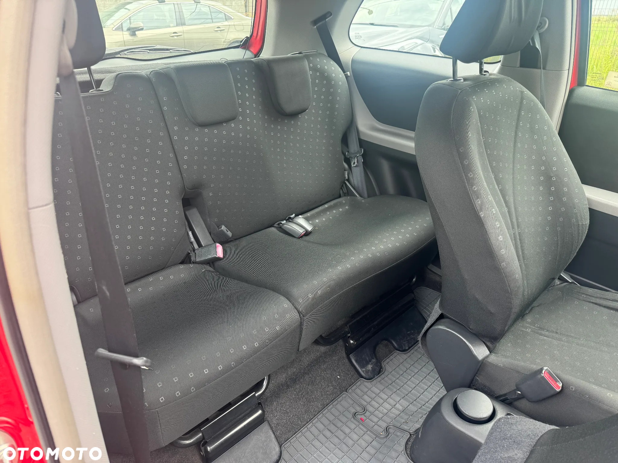 Toyota Yaris 1.0 Luna - 10