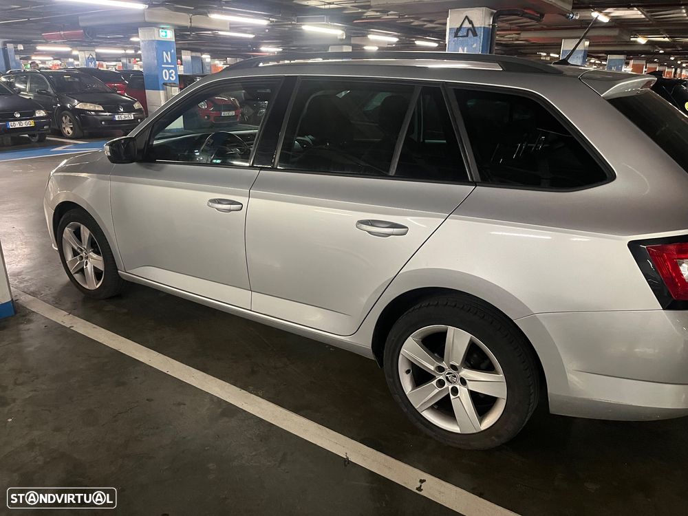 Skoda Fabia Break 1.4 TDi Ambition - 4