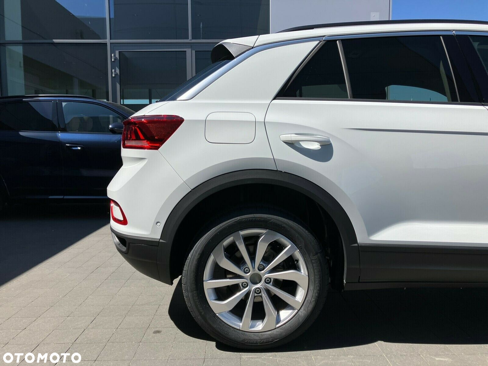 Volkswagen T-Roc - 8