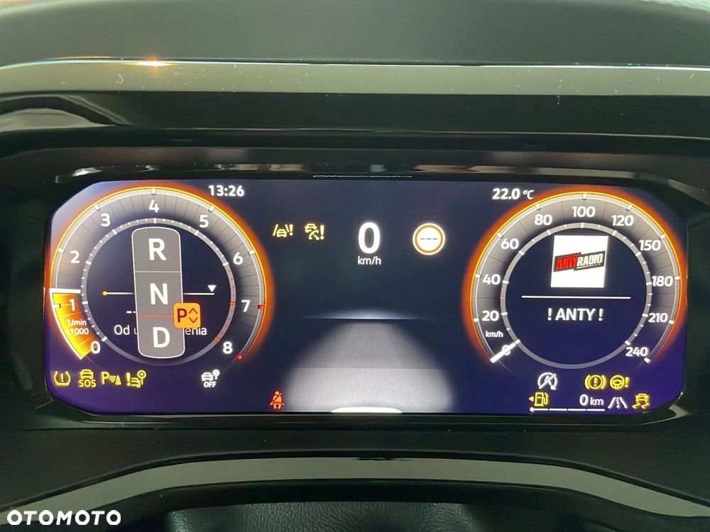 Volkswagen Multivan - 13