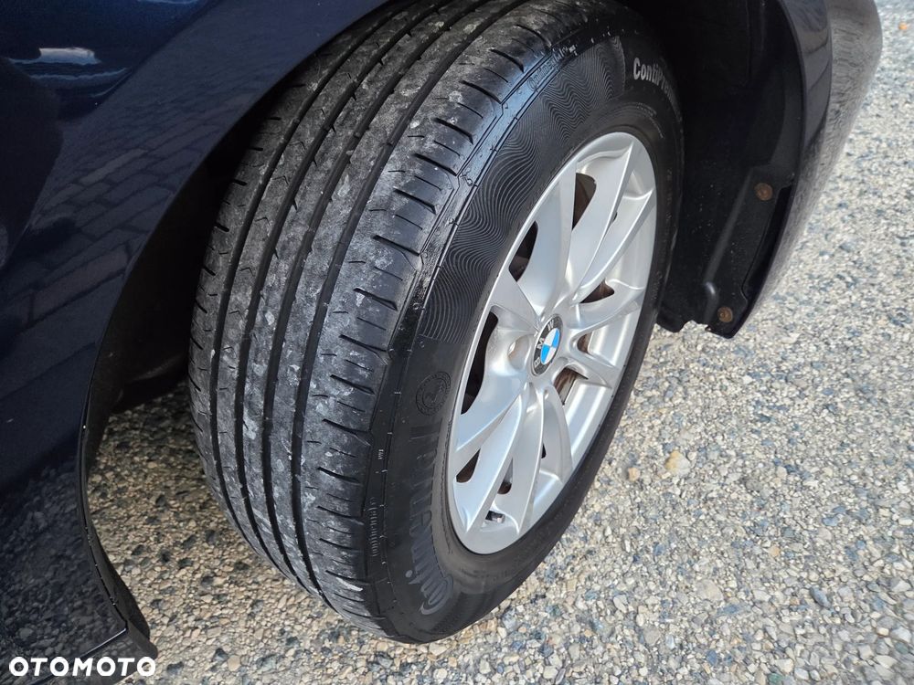 BMW Seria 3 318d Sport Line - 26