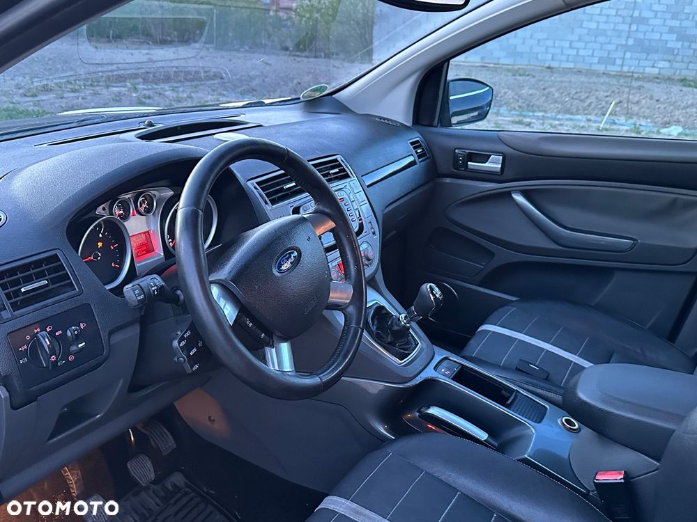 Ford Kuga 2.0 TDCi 2x4 Trend - 6